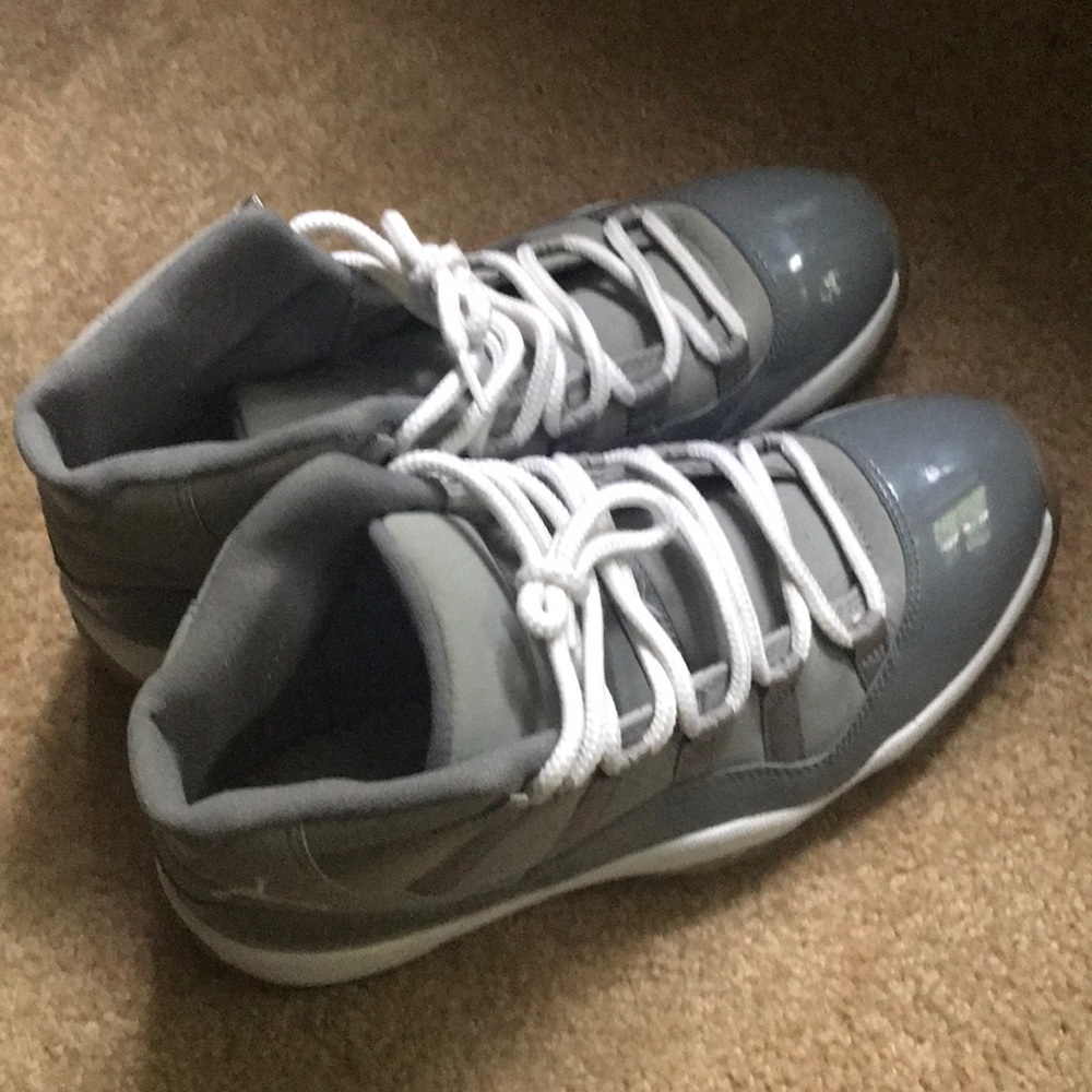 Jordan cool grey 11